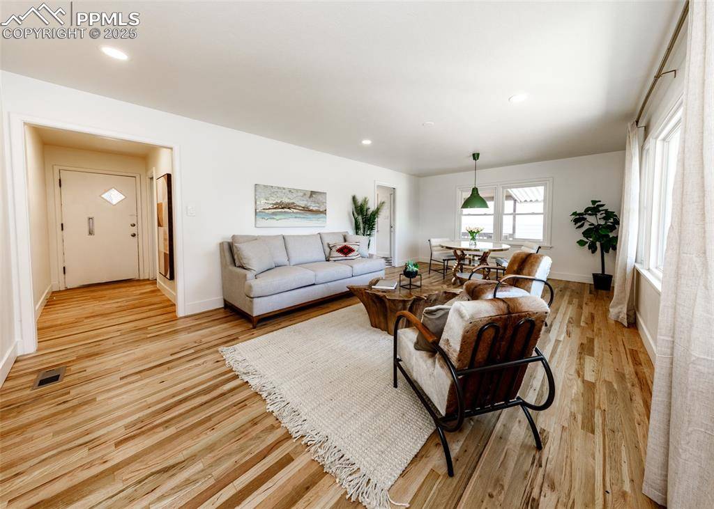 Colorado Springs, CO 80909,1416 N Foote AVE