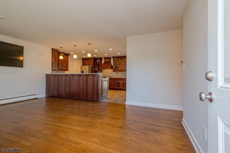 Dunellen Boro, NJ 08812,400 Whittier Ave