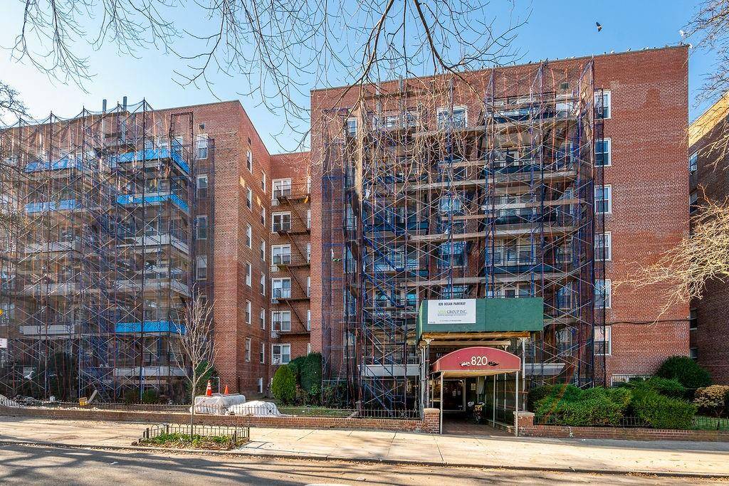 Brooklyn, NY 11230,820 Ocean Pkwy #508