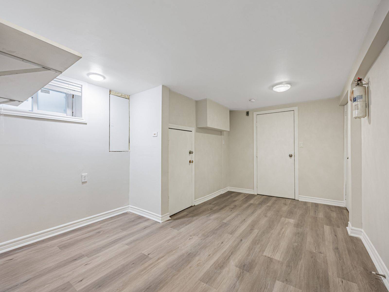 Oshawa, ON L1G 4R6,708 Carnegie AVE N #Lower