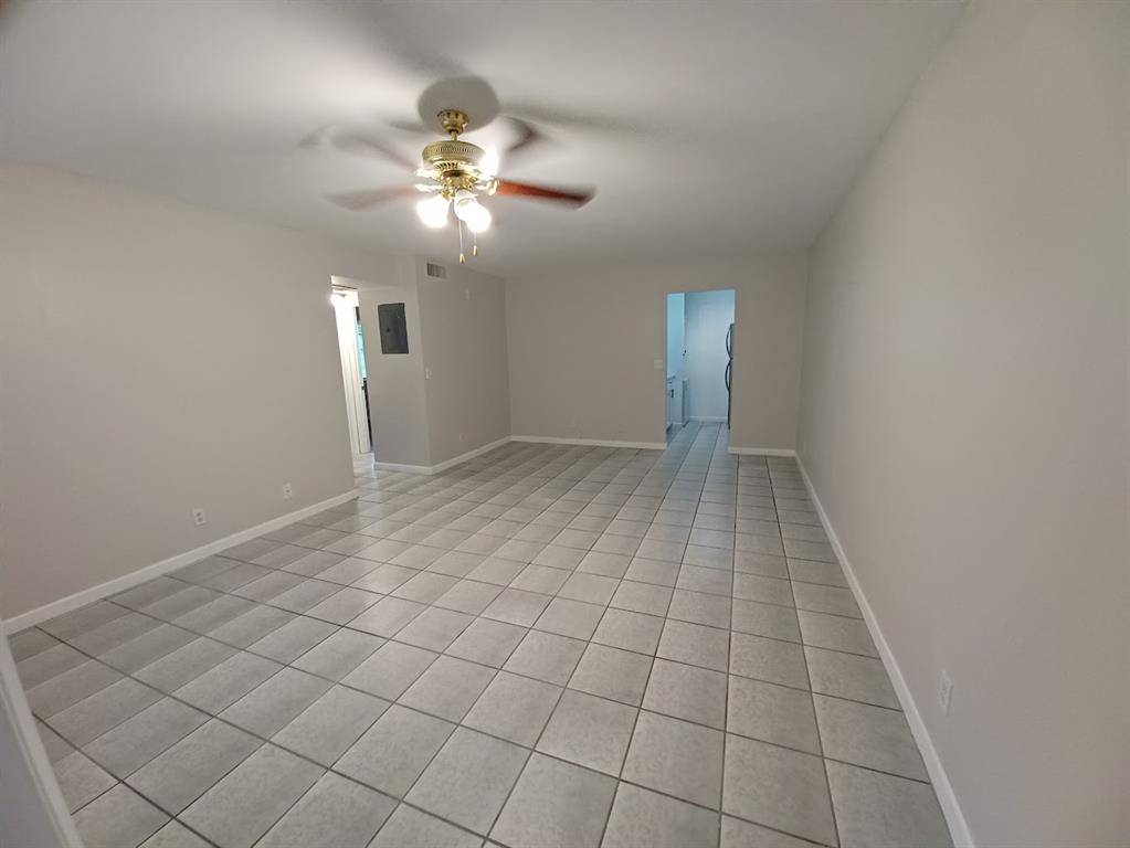Coral Springs, FL 33071,10036 Twin Lakes Dr #37F