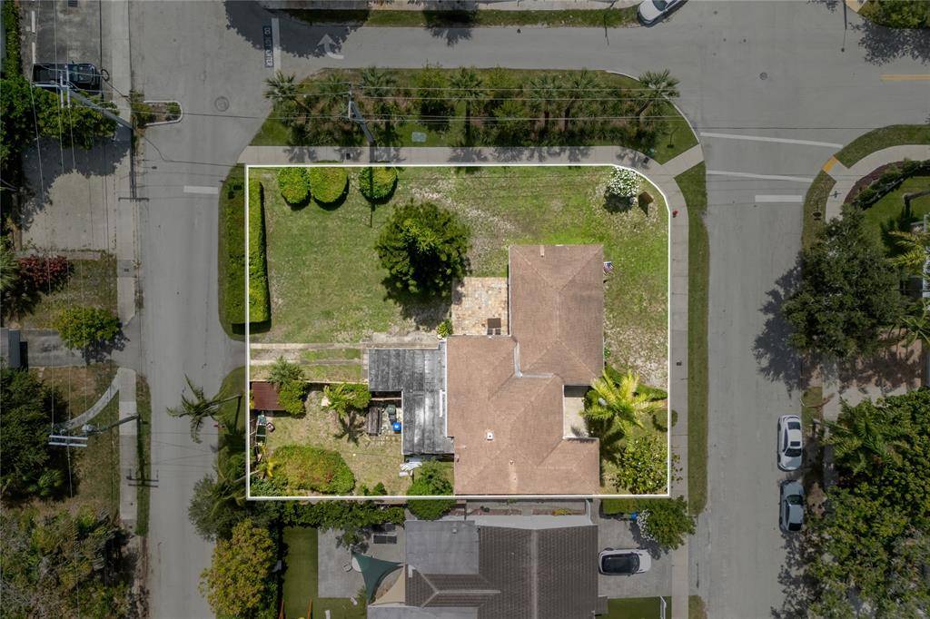 Fort Lauderdale, FL 33316,904 SE 11th Ct