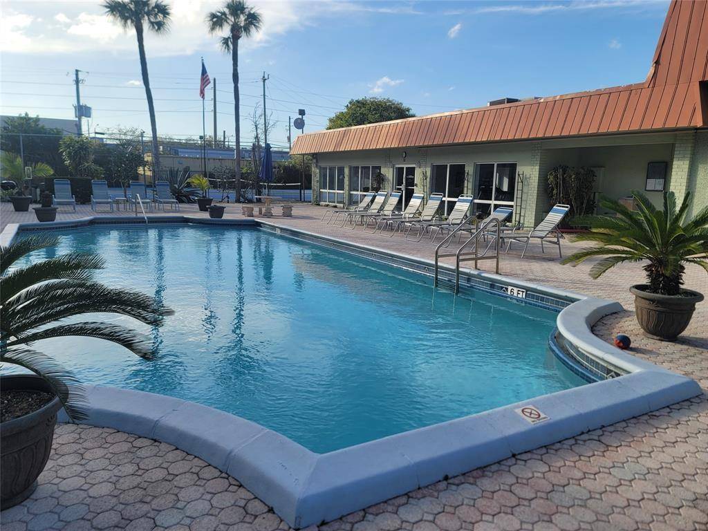 Oakland Park, FL 33311,805 W Oakland Park Blvd #E7