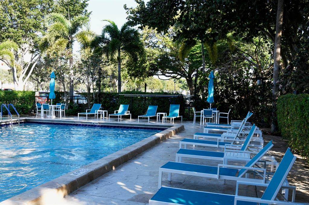 Pompano Beach, FL 33069,3095 N Course Dr #412