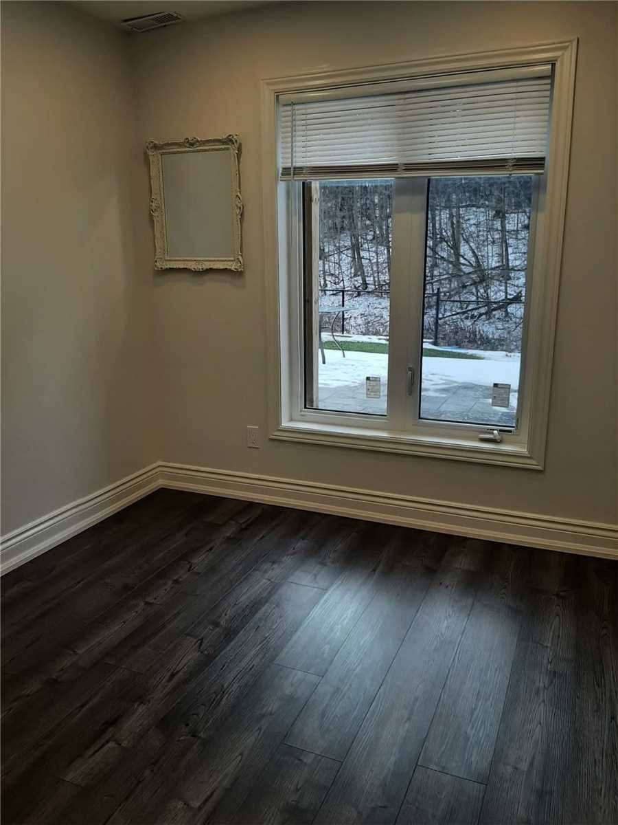 Aurora, ON L4G 3P1,220 Butternut Ridge TRL