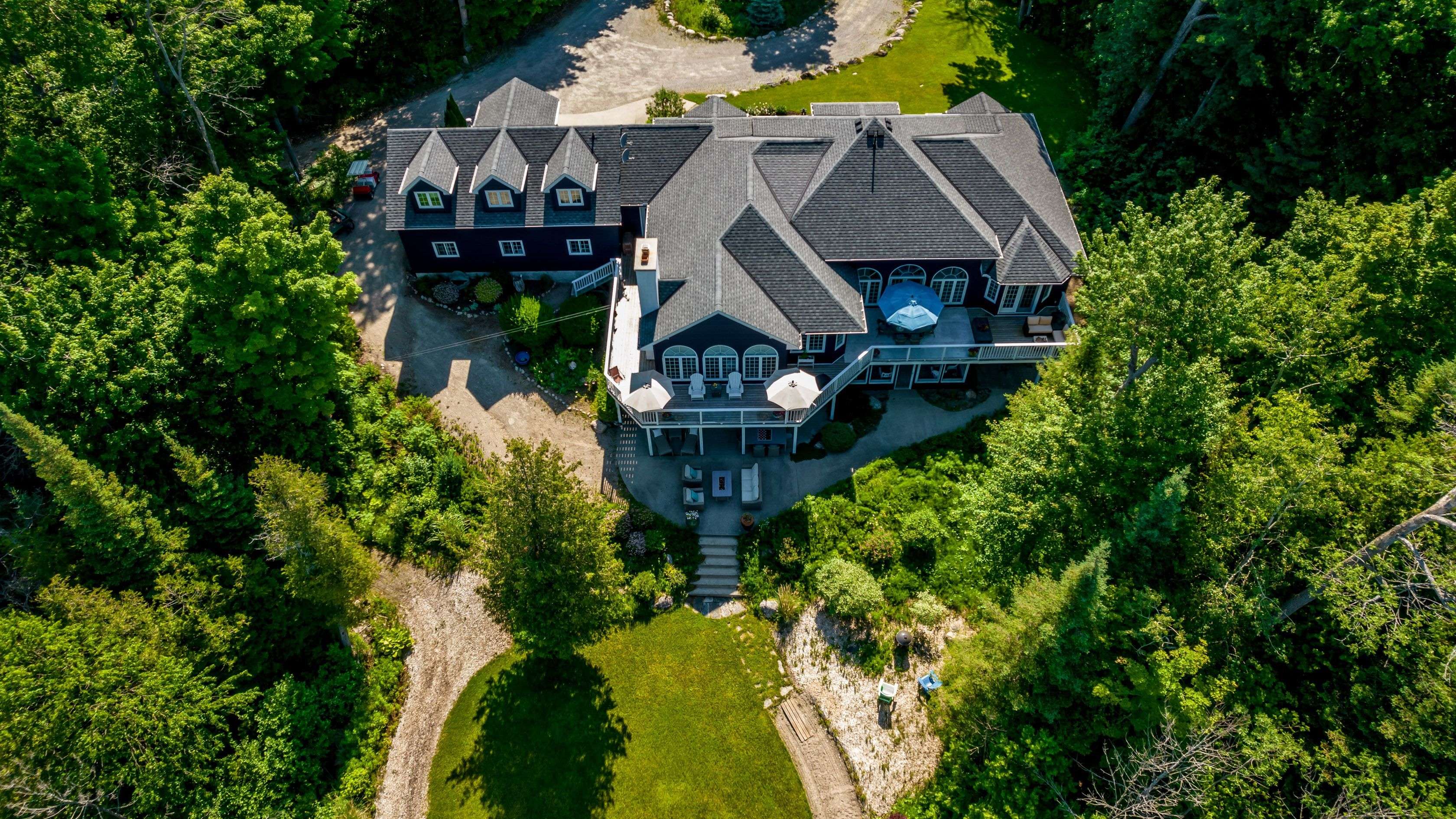 Tiny, ON L9M 0H6,679 Sandy Bay RD