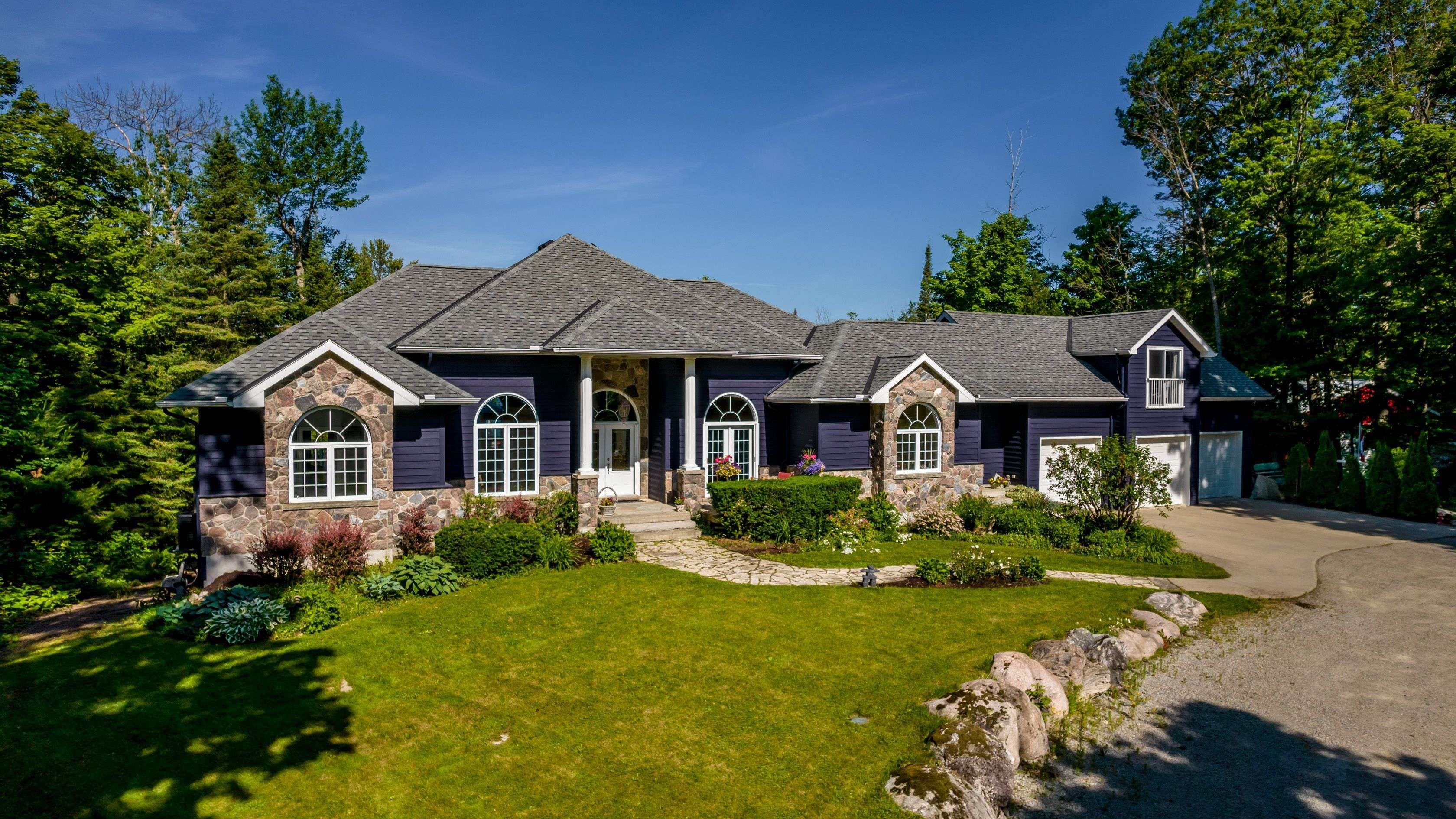 Tiny, ON L9M 0H6,679 Sandy Bay RD