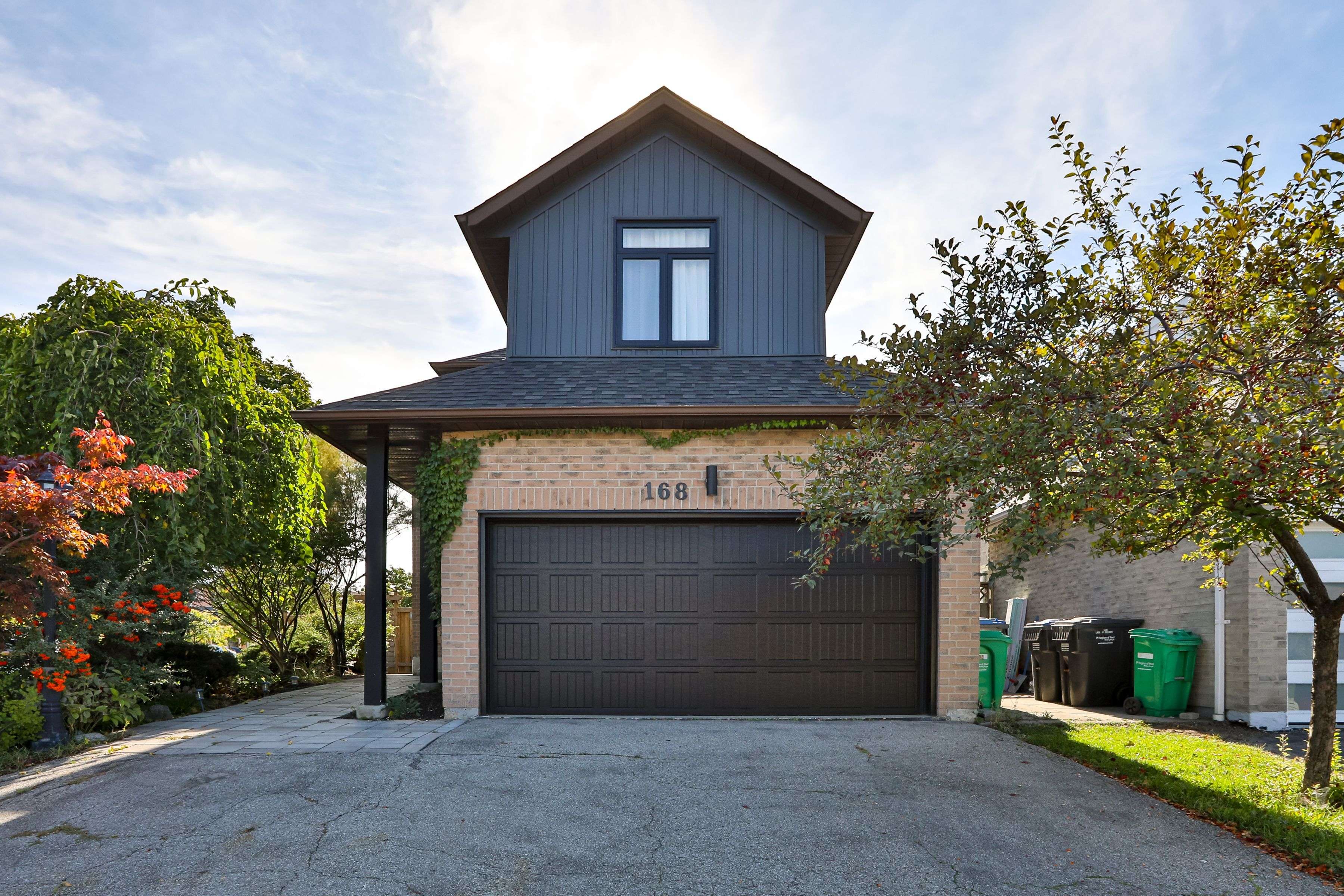 Mississauga, ON L5R 1T5,168 Kingsbridge Garden CIR