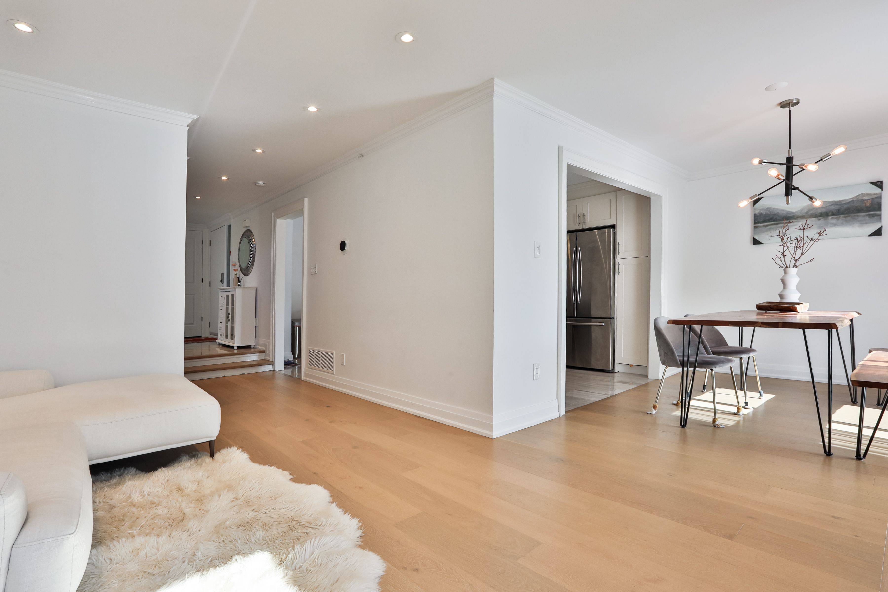 Mississauga, ON L5R 1T5,168 Kingsbridge Garden CIR