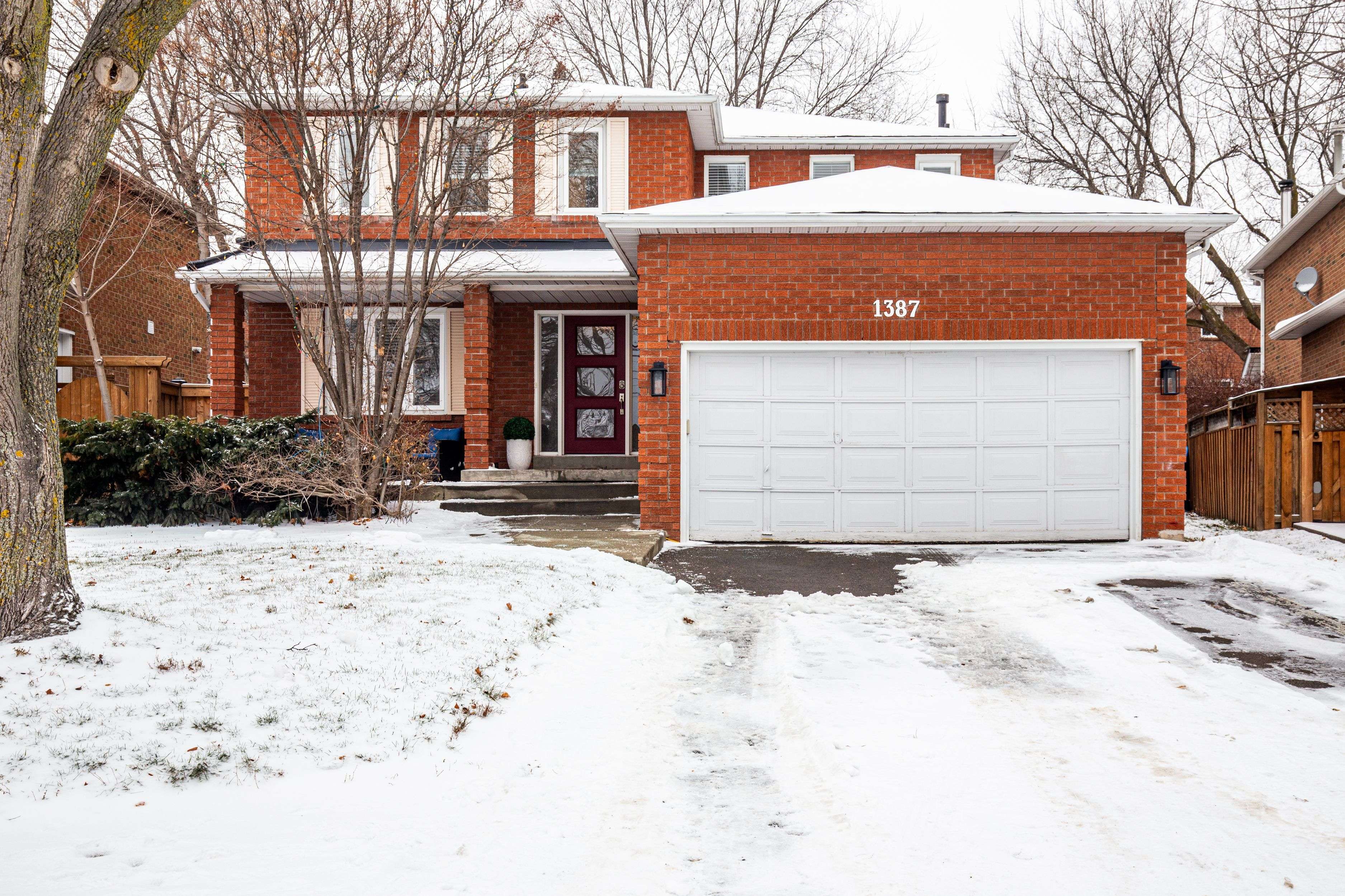Oakville, ON L6J 7A4,1387 Chedboro CRES