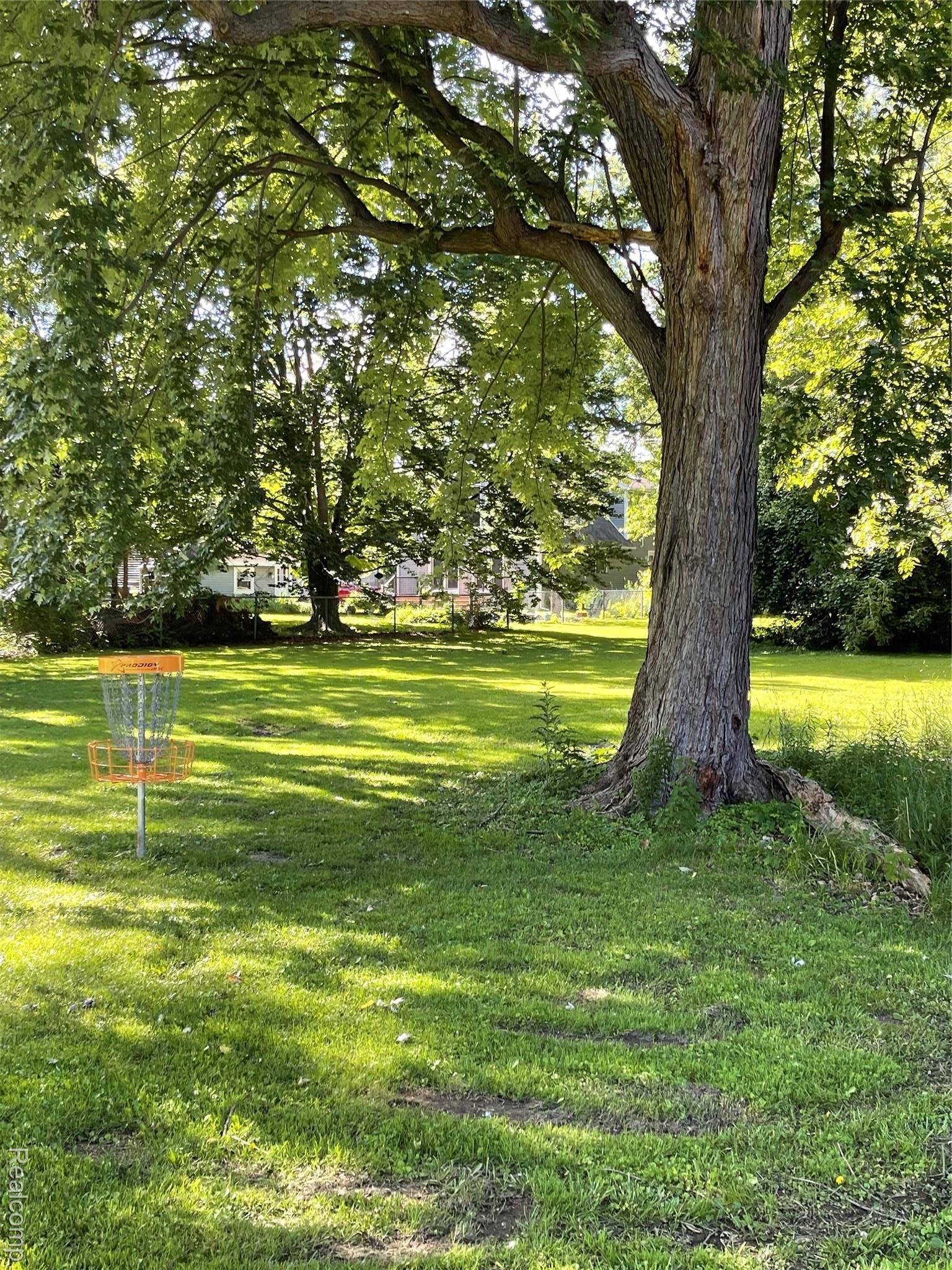 Keego Harbor, MI 48320,2428 Willow Beach ST