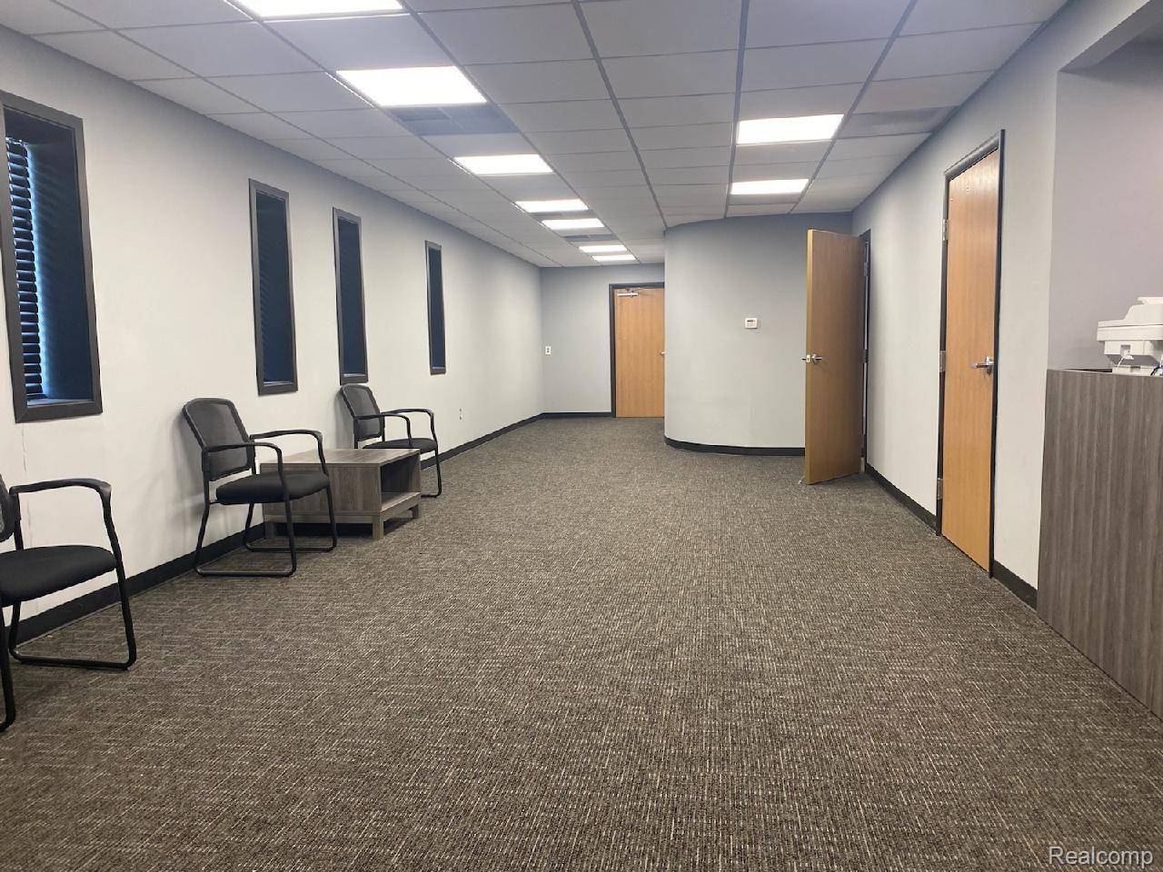 1213 N BALLENGER HWY, Flint Charter Township, MI 48504