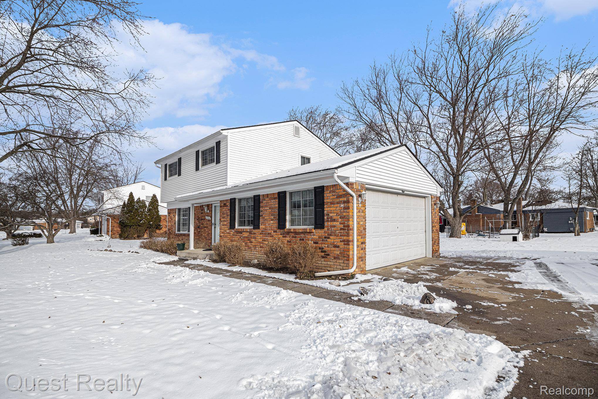 Farmington Hills, MI 48334,27230 Hystone DR