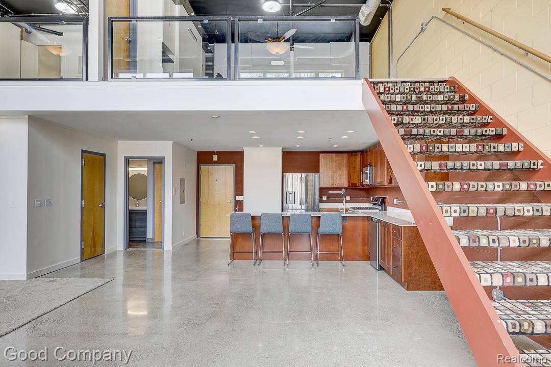 Mt. Clemens, MI 48043,98 N Gratiot AVE