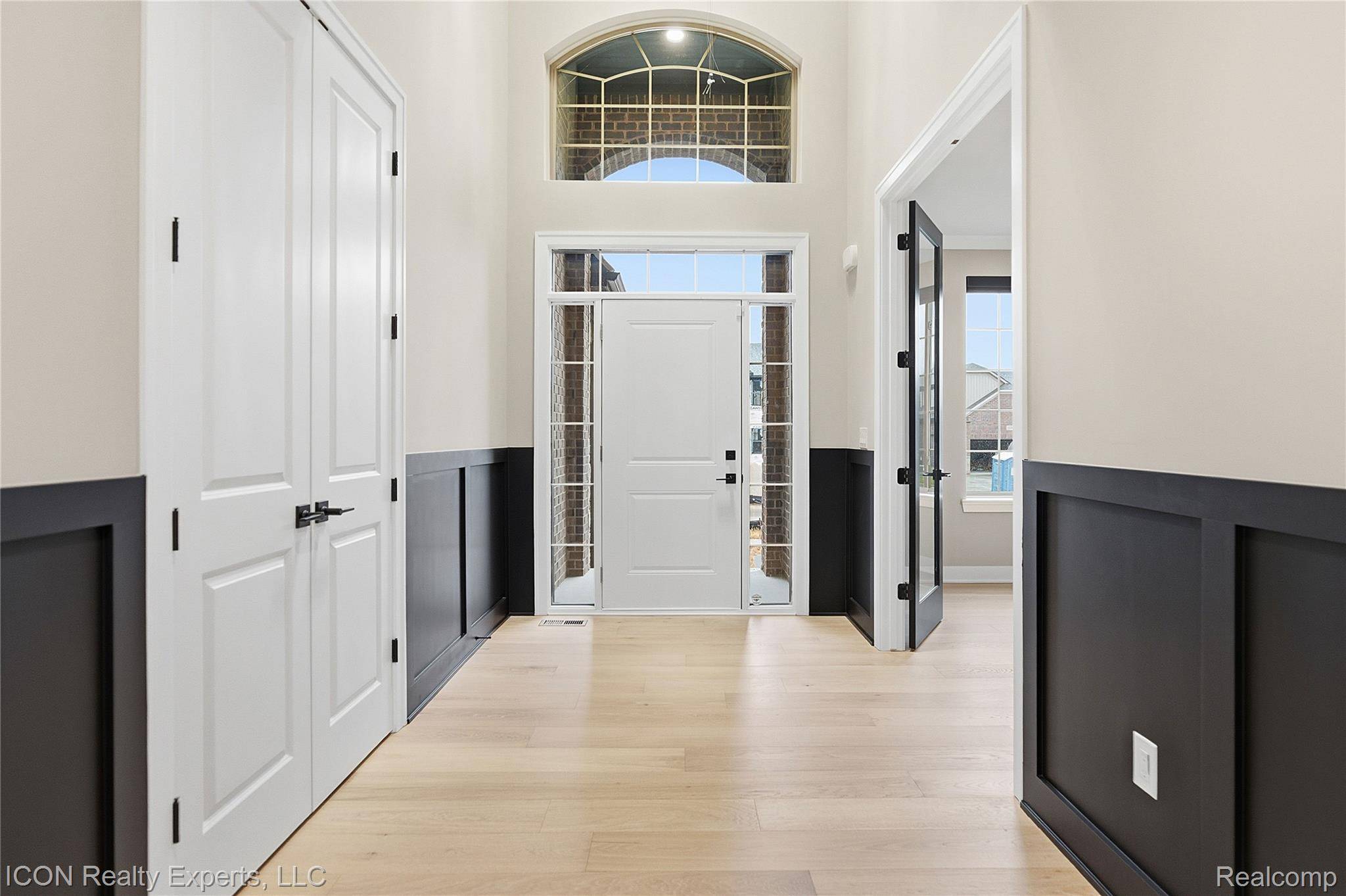 Macomb, MI 48042,50766 Mistwood DR