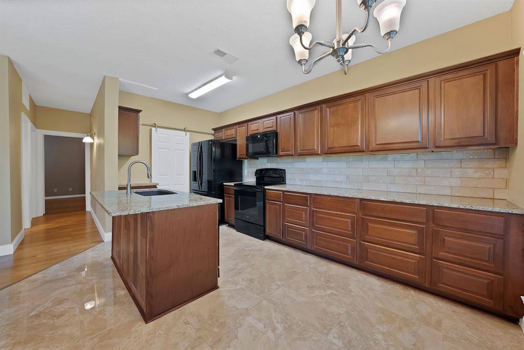 Dallas, TX 75231,7340 Skillman Street #1106