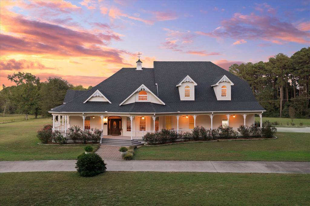 Carthage, TX 75633,374 CR 104