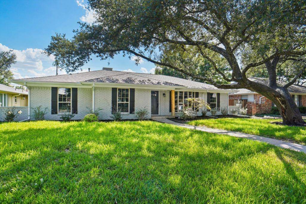 Dallas, TX 75243,9332 Loma Vista Drive