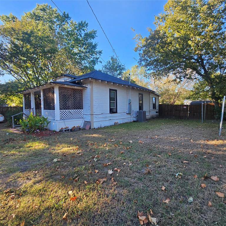 Bonham, TX 75418,1304 S 5th Street