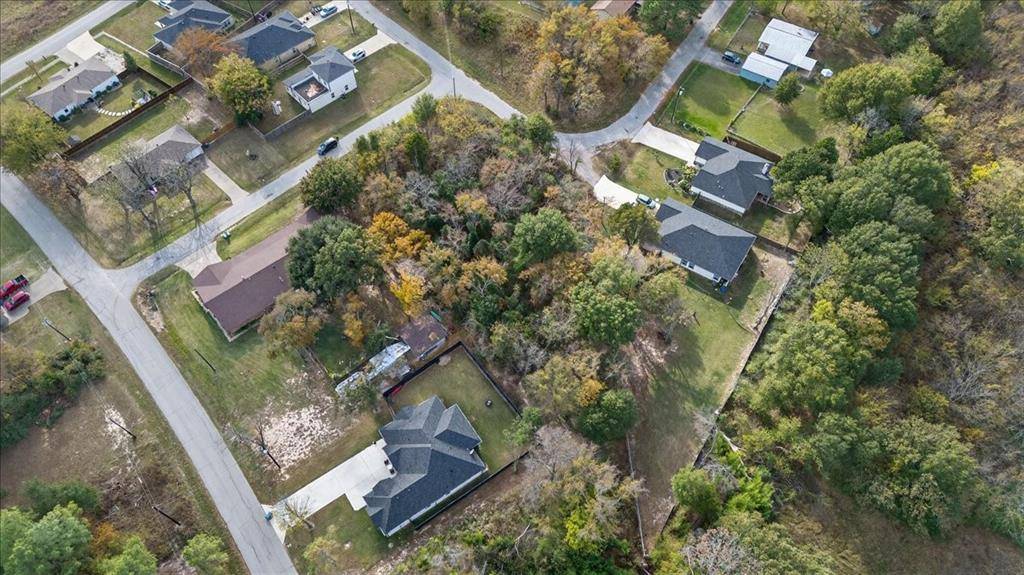 Tool, TX 75143,720 Oahu Loop