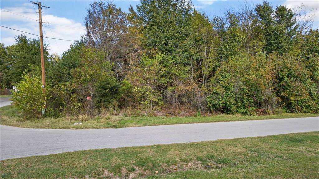 Tool, TX 75143,720 Oahu Loop