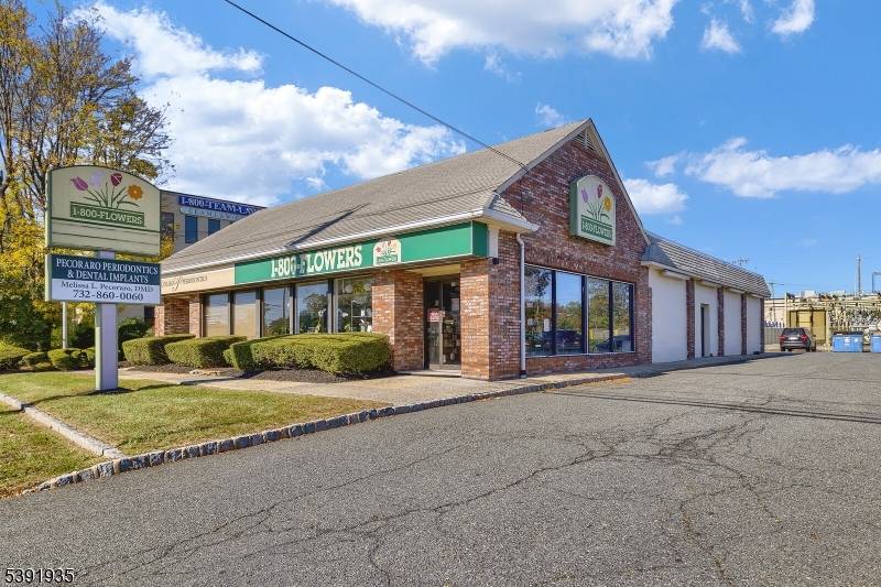 Clark Twp., NJ 07066,122 Central Ave