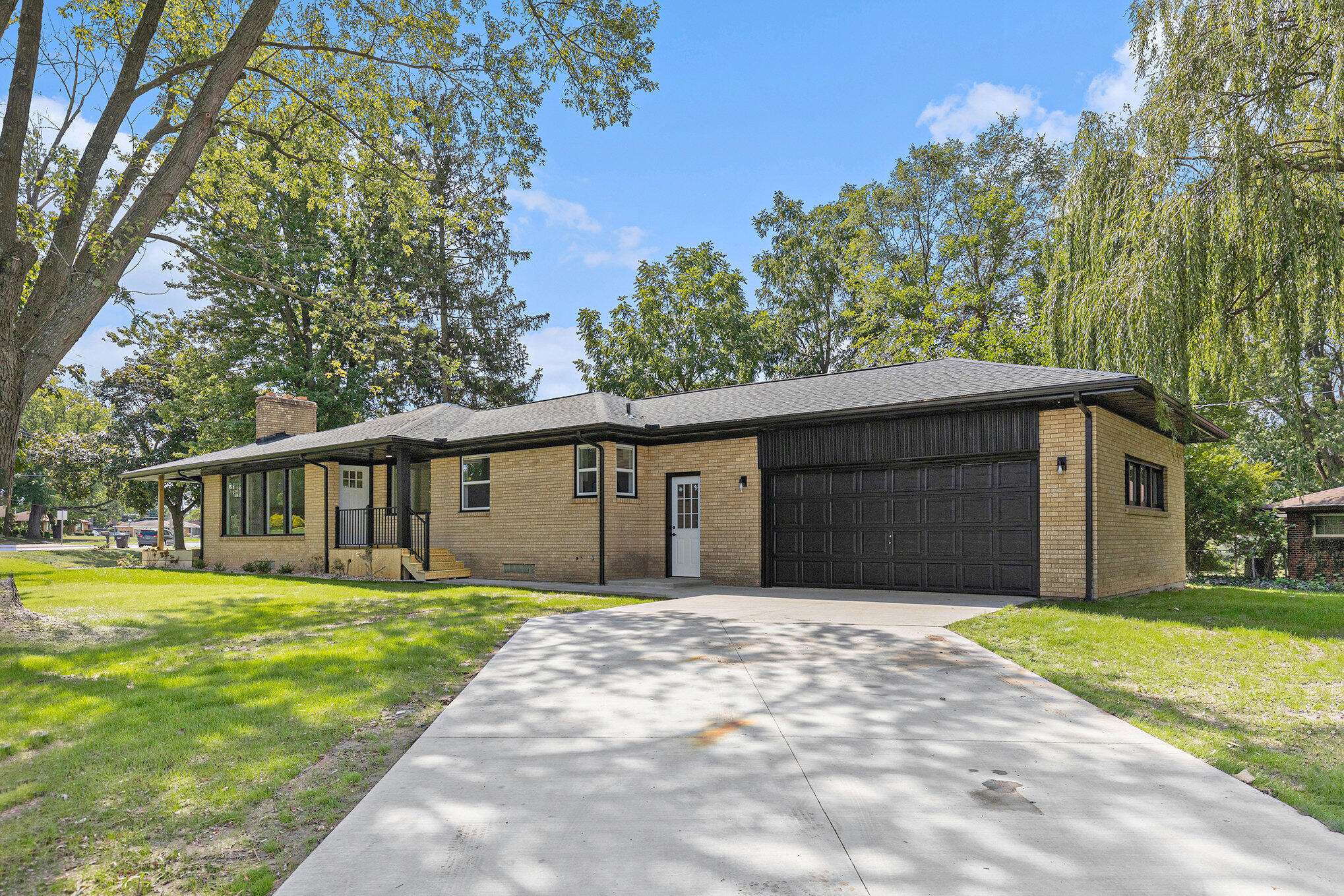 Kentwood, MI 49508,4761 Kalamazoo AVE SE