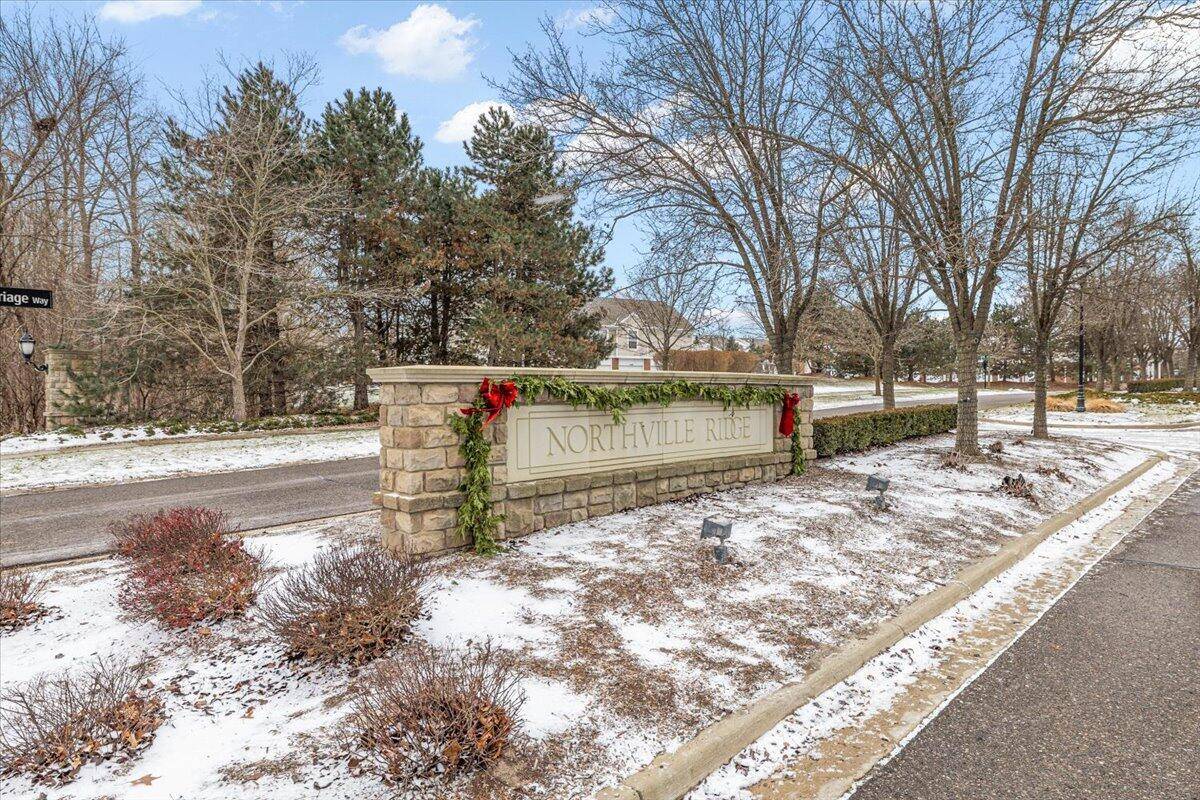 Northville, MI 48168,15915 Morningside