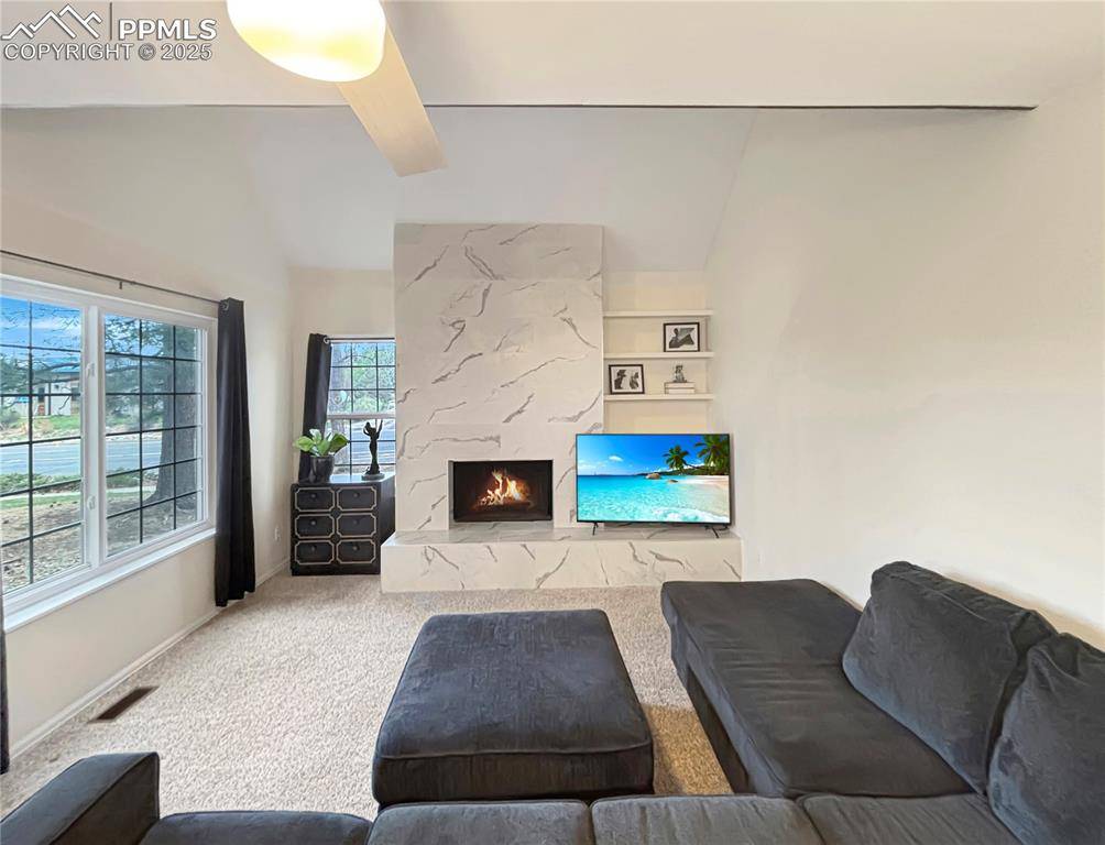 Colorado Springs, CO 80906,422 Cobblestone DR