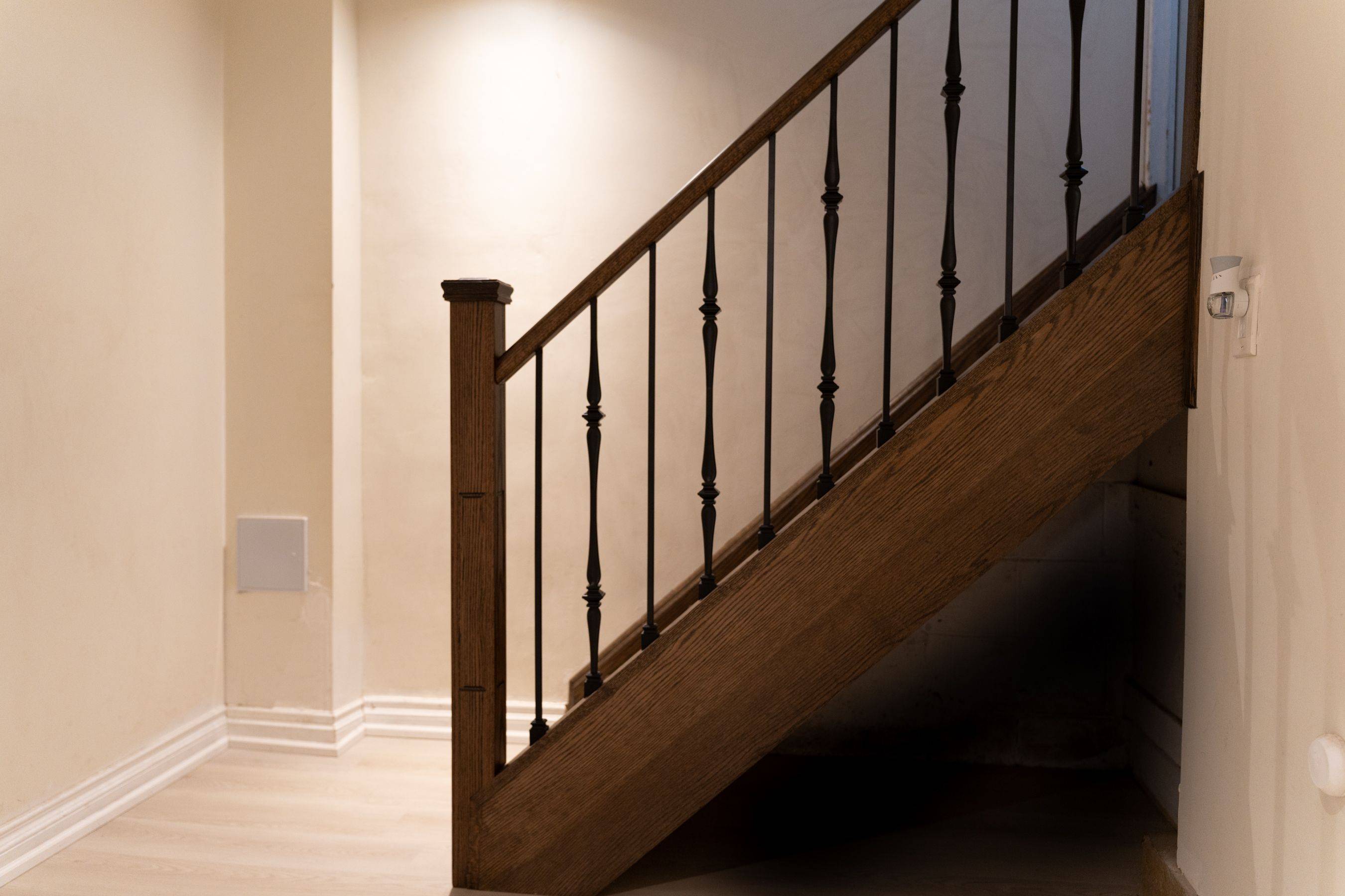 Toronto E04, ON M1R 4W5,9 Sylla AVE #Lower