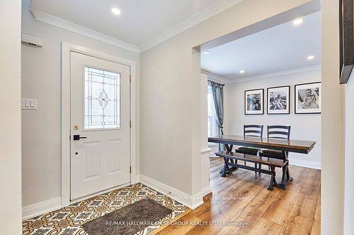 Whitby, ON L1N 9H7,72 Irwin DR