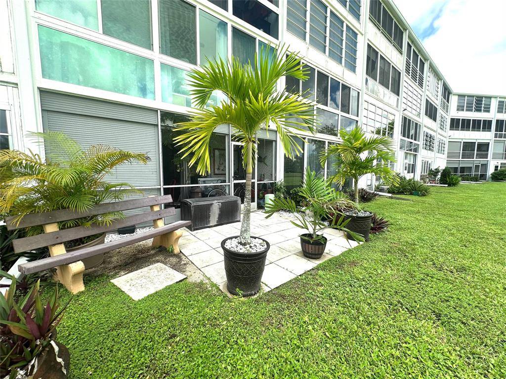 Deerfield Beach, FL 33442,1092 Newport S #1092