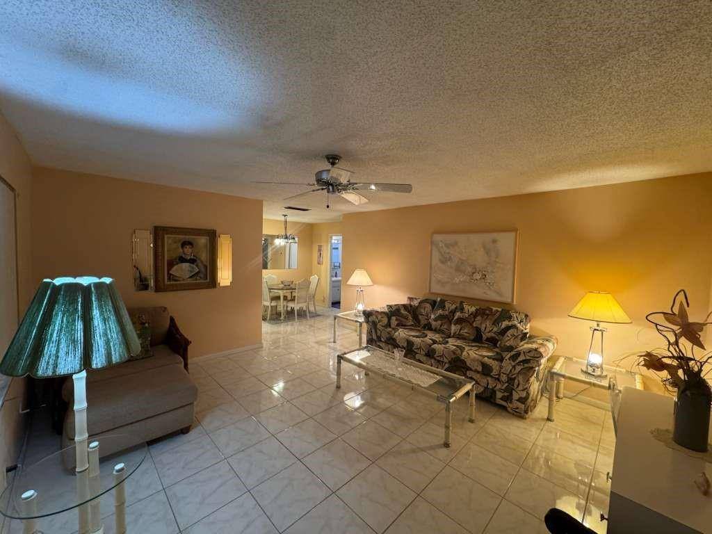 Dania Beach, FL 33004,348 S Federal Hwy #7