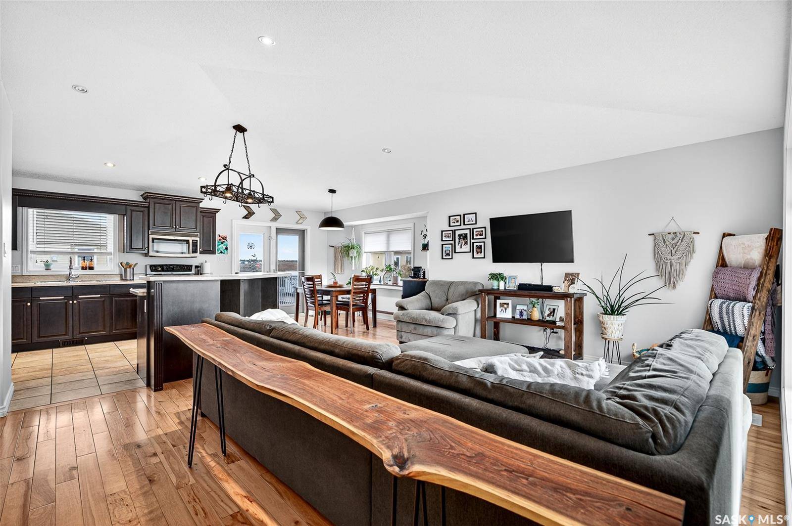 Moose Jaw, SK S6K 1C5,2 Belmont CRESCENT