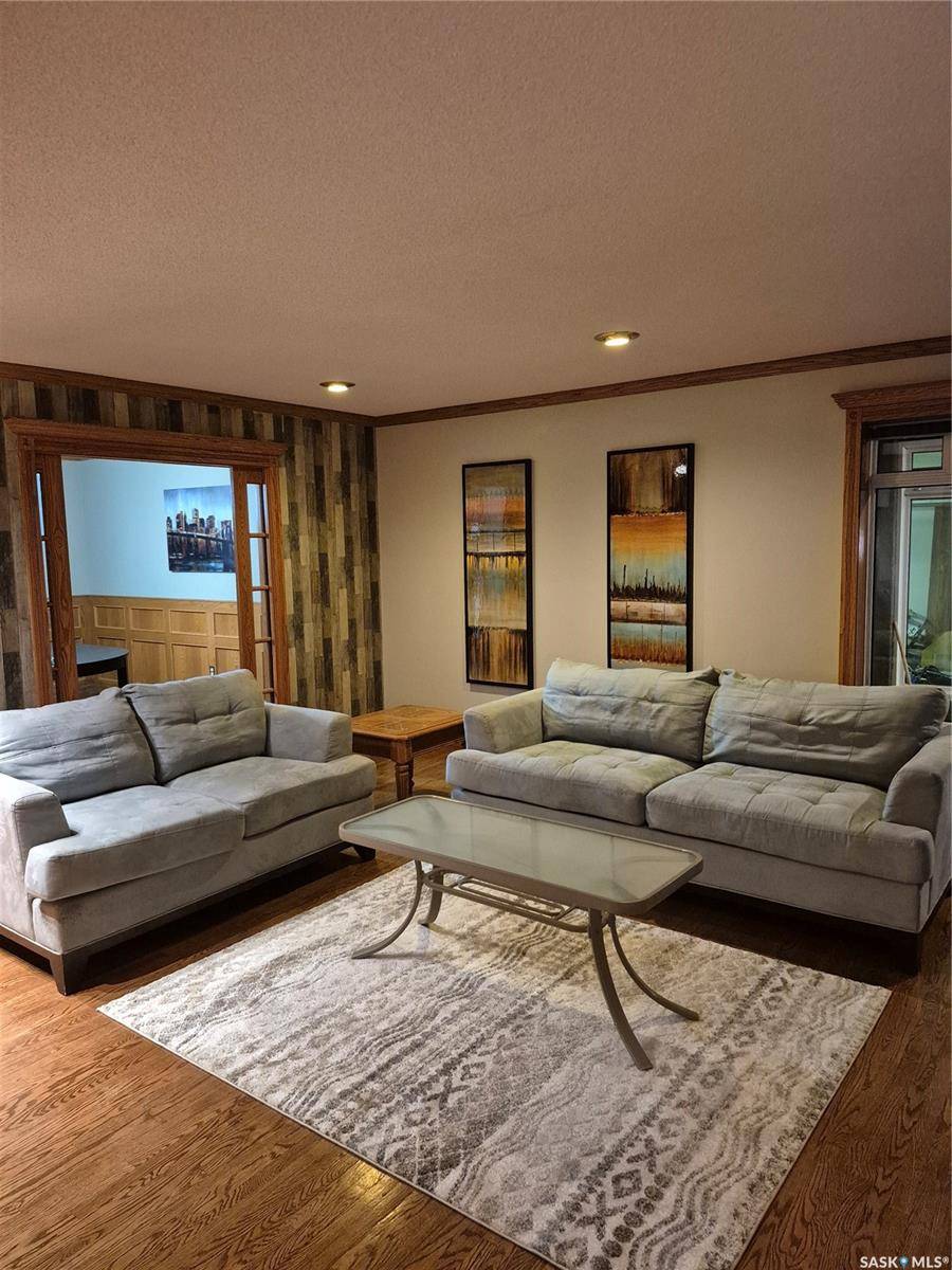 Estevan, SK S4A 0T1,1809 Third STREET