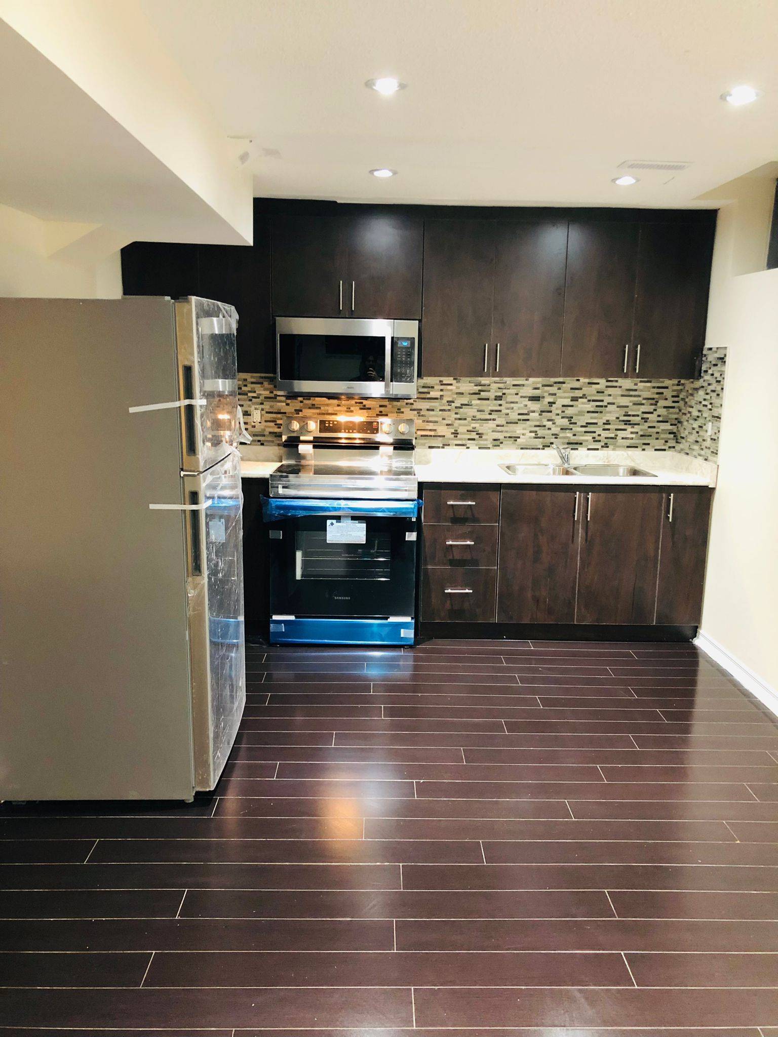 Brampton, ON L6X 0K6,143 Crystal Glen CRES #2