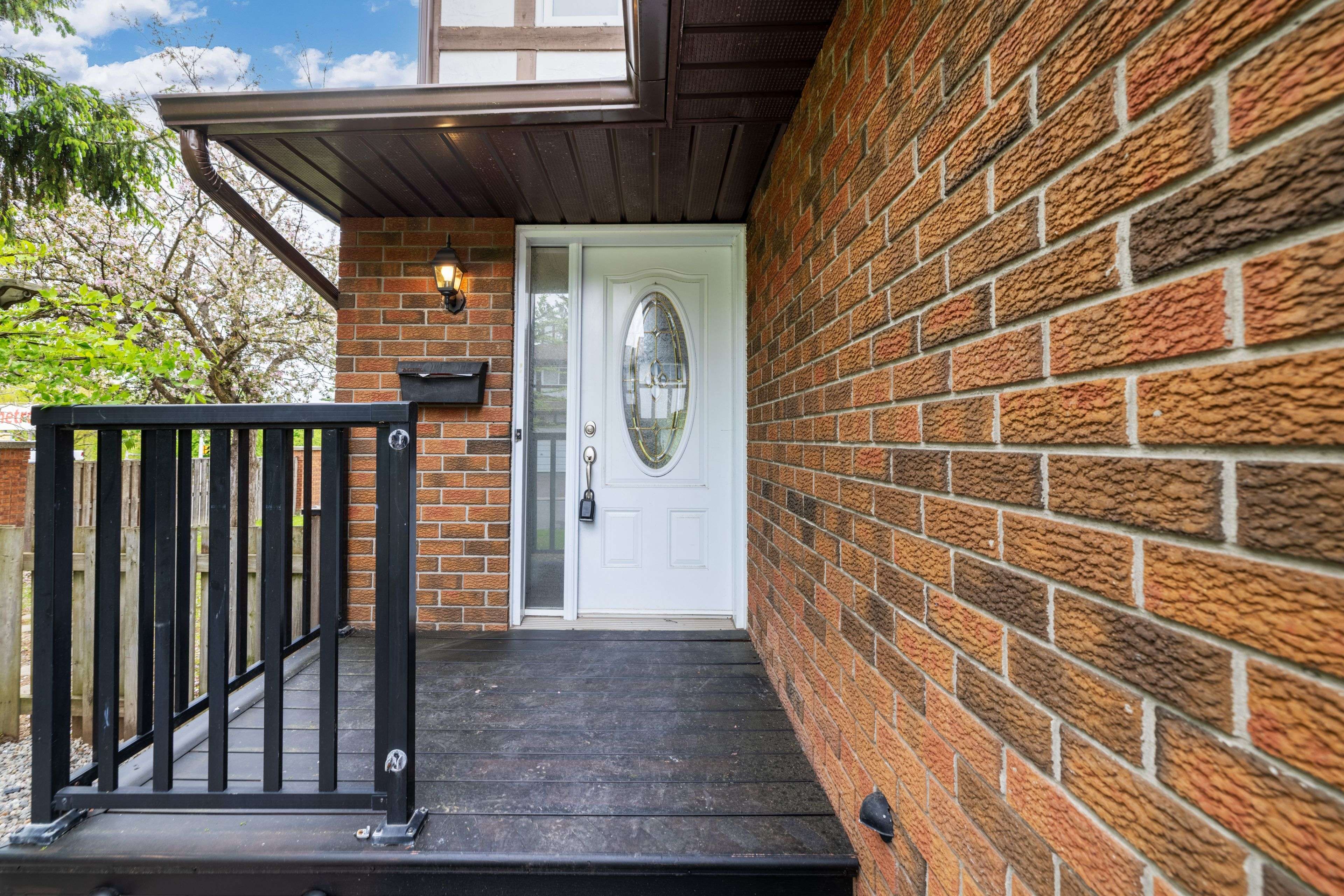 Orleans - Convent Glen And Area, ON K1C 3E9,1083 Millwood CT