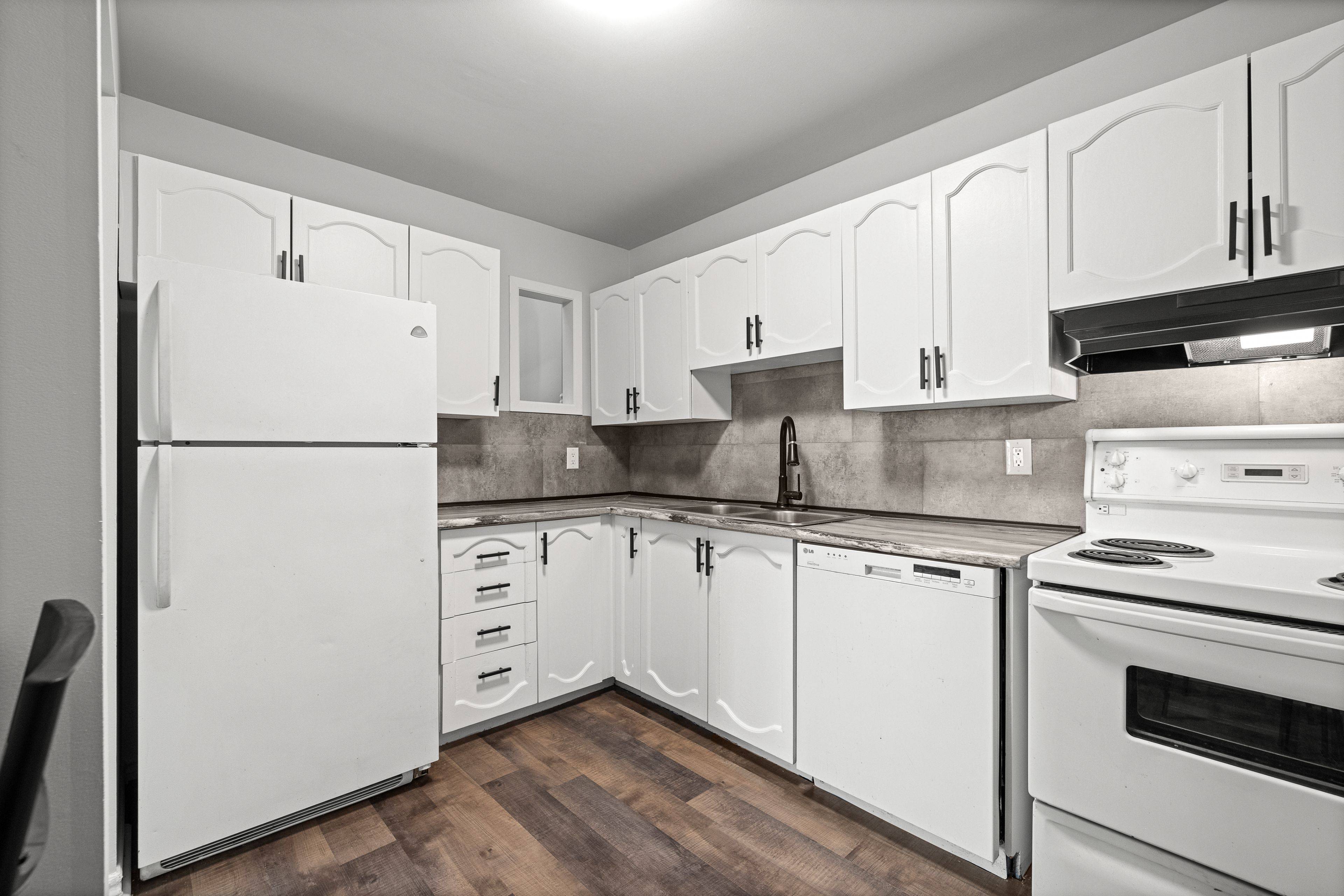 Orleans - Convent Glen And Area, ON K1C 3E9,1083 Millwood CT