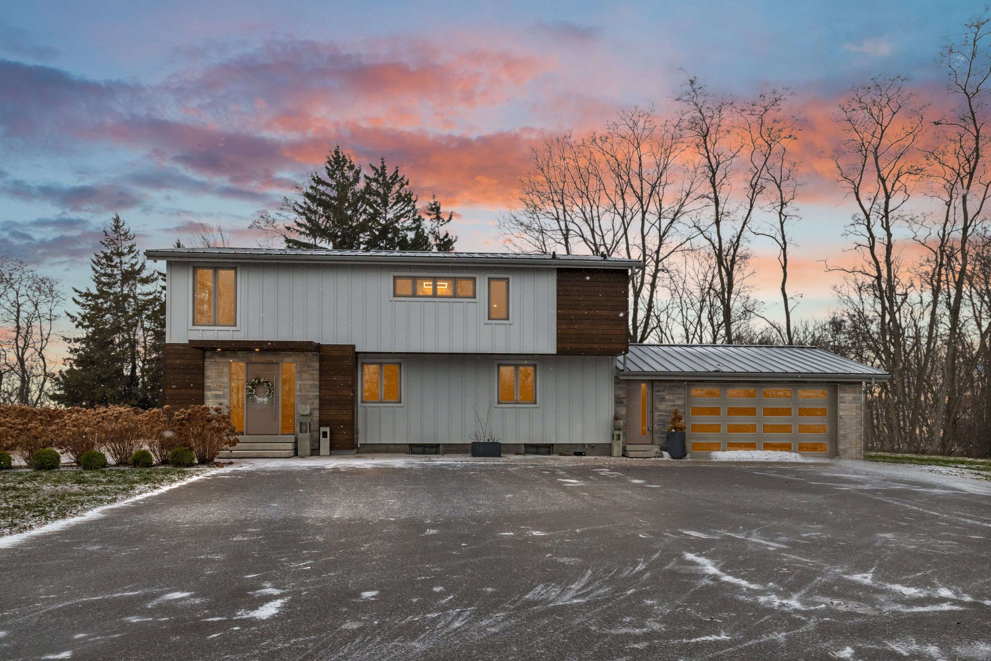 Norfolk, ON N0E 1P0,434 Front RD