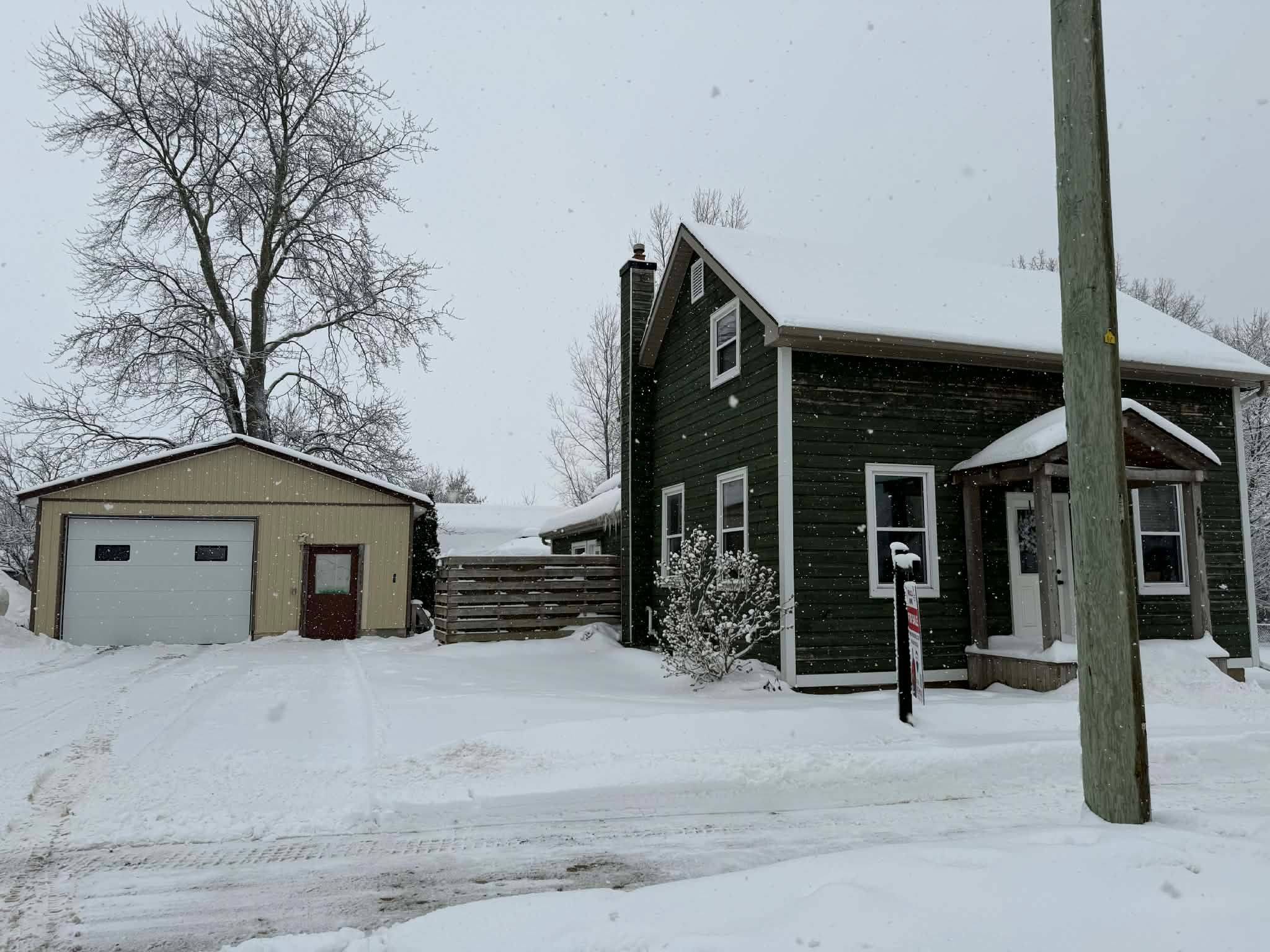 North Huron, ON N0M 1H0,202 Union ST