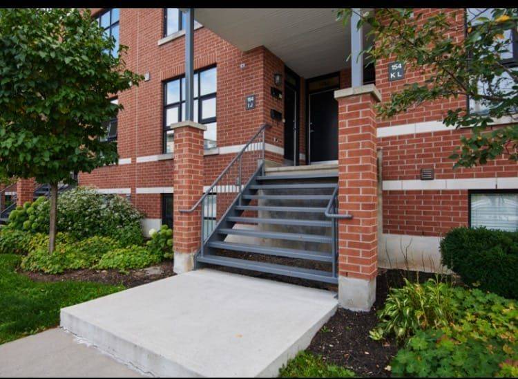 West Centre Town, ON K2P 0J1,154 Spruce ST #Unit I