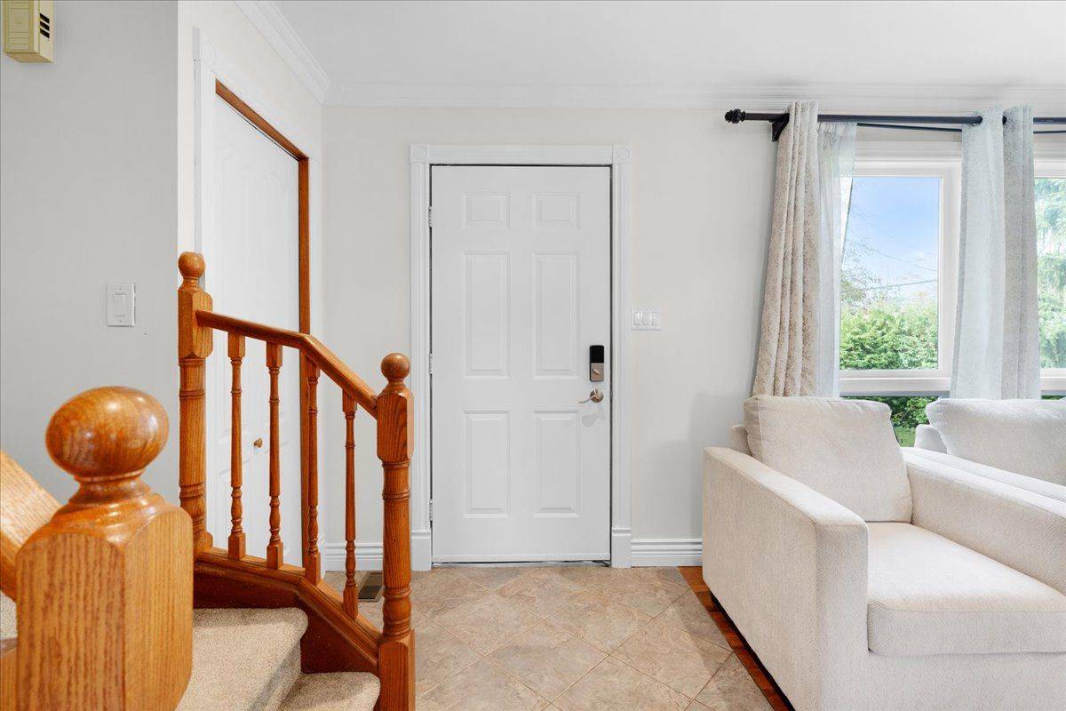 Kitchener, ON N2K 1C7,3 Nelson AVE