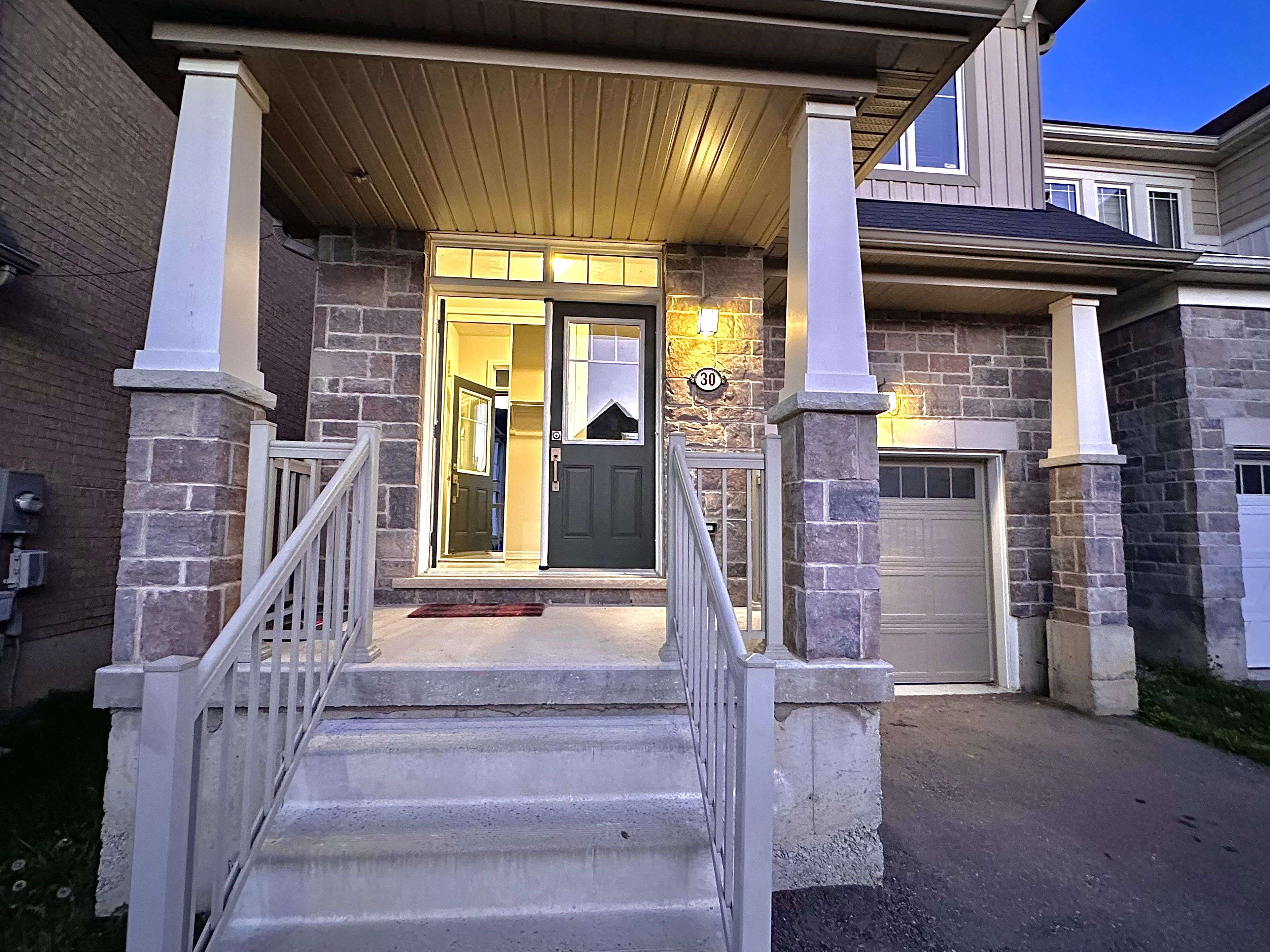 Haldimand, ON N3W 0C2,30 Sumac DR