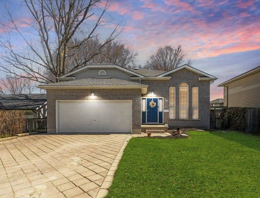 Strathroy-caradoc, ON N7G 1C6,19 Dell DR