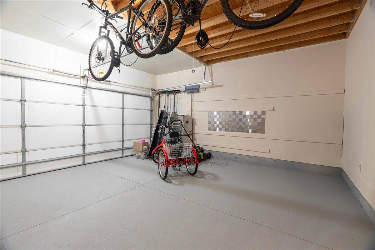 Strathroy-caradoc, ON N7G 1C6,19 Dell DR