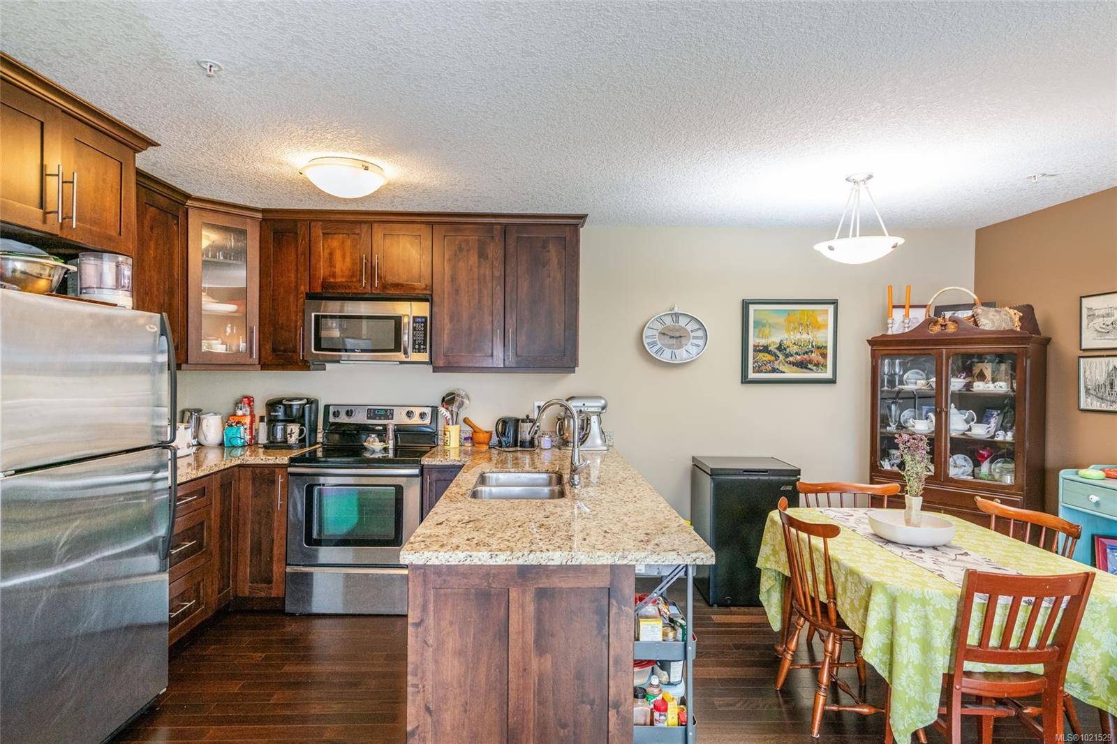 Parksville, BC V9P 0B3,257 Moilliet St S #208