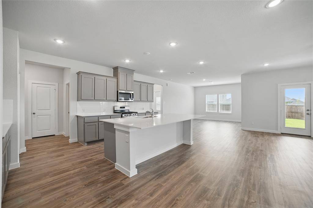 Forney, TX 75126,809 Vineyard Way