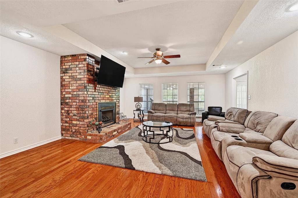 Sherman, TX 75092,2107 Meadows Circle