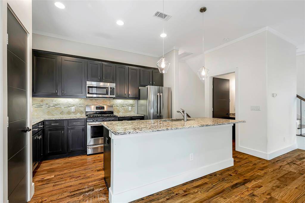 Dallas, TX 75206,5875 Ross Avenue #6