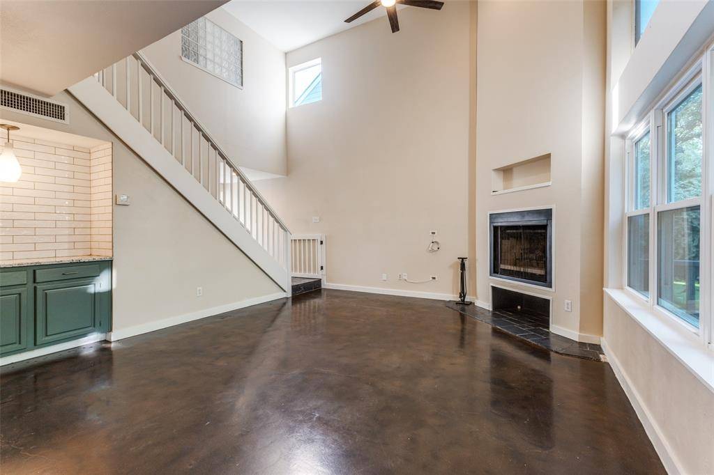 Dallas, TX 75231,9222 Church Road #110